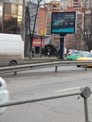 По всему городу Люберцы начали падать ёлки
