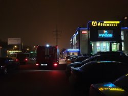 Пожар на крыше торгового центра "ТДТ" в Томилино