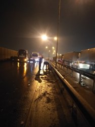 Массовая авария на мосту между Белой дачей и ТЦ Мега