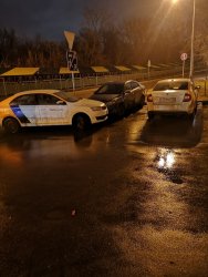 В Люберцах «мастер парковки» на каршеринге повредил автомобиль на парковке
