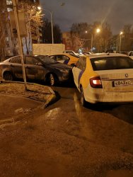 В Люберцах «мастер парковки» на каршеринге повредил автомобиль на парковке