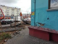В доме на Октябрьском проспекте отвалилась часть стены