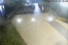 Вандалы разбили буквы на вывеске «Малаховское озеро»